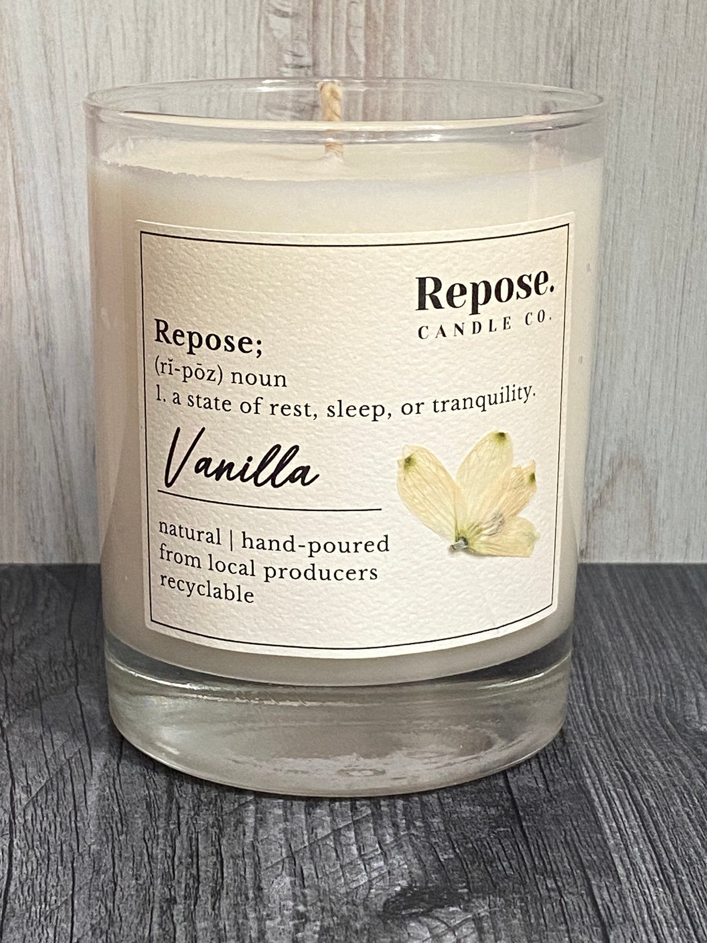 An 11 oz vanilla candle.